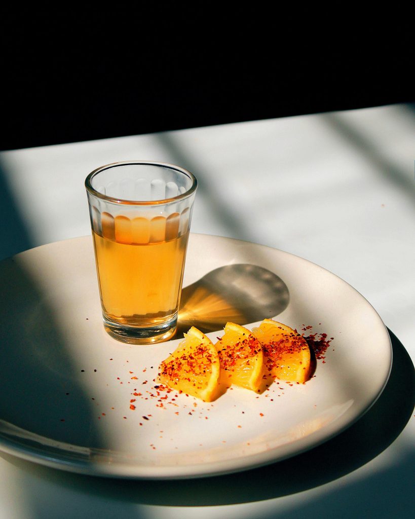 Cata de tequila y mezcal con Love And Shake